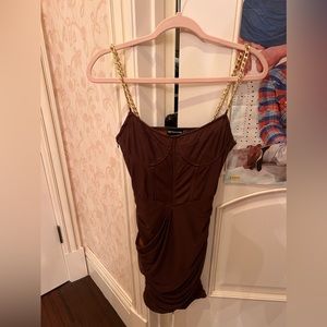PRETTY LITTLE THING - BROWN MINI DRESS WITH CHAIN STRAPS